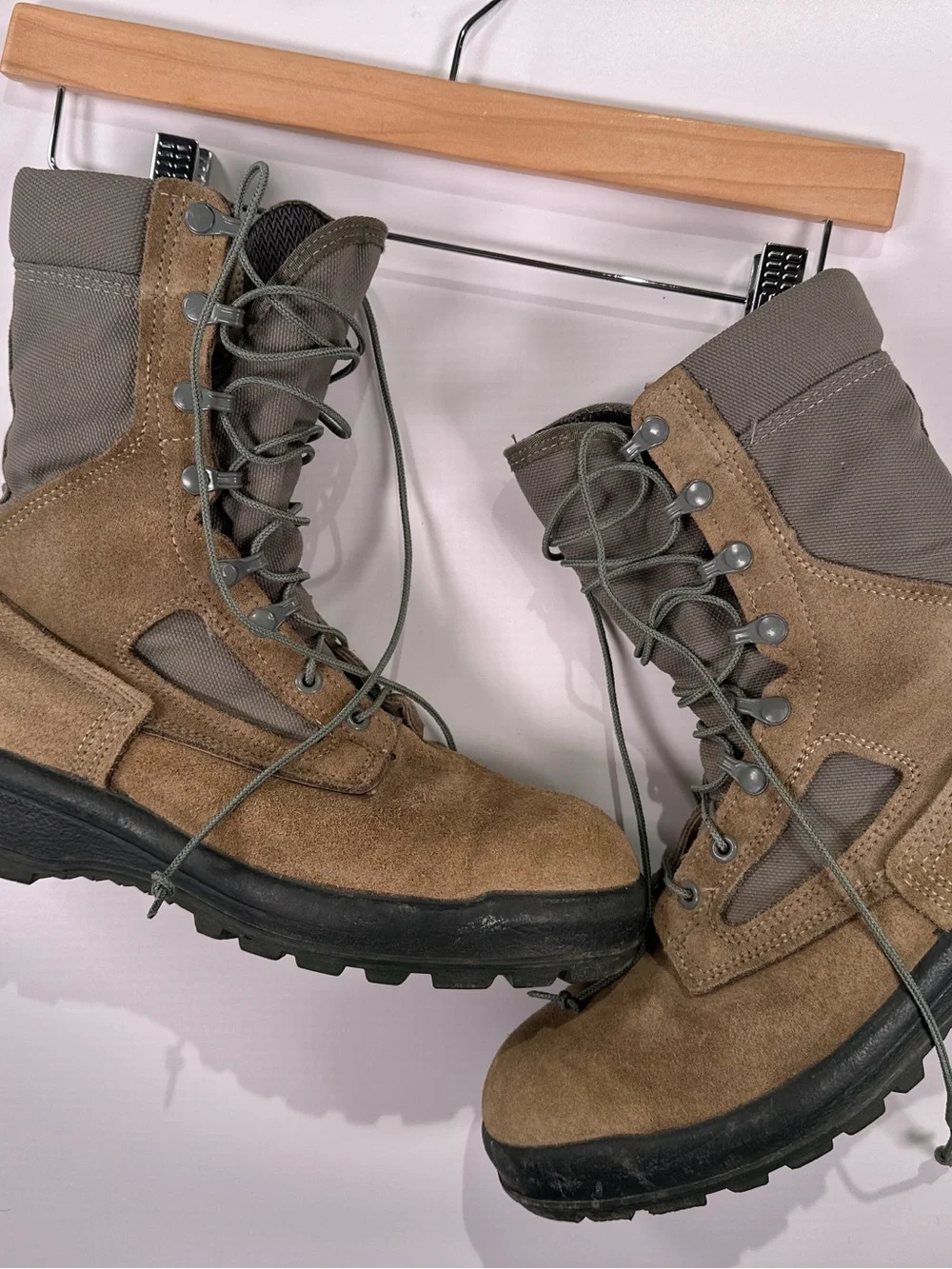 Belleville AFTW Safe To Fly Gore-Tex Suede Combat Boots Tan Green 8.5 W